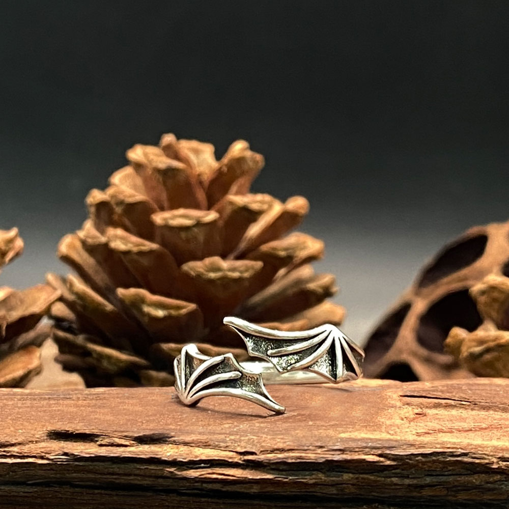 Gothic Bat Wing Ring with Skul - Gothic Skull Ring ulasan dan harga