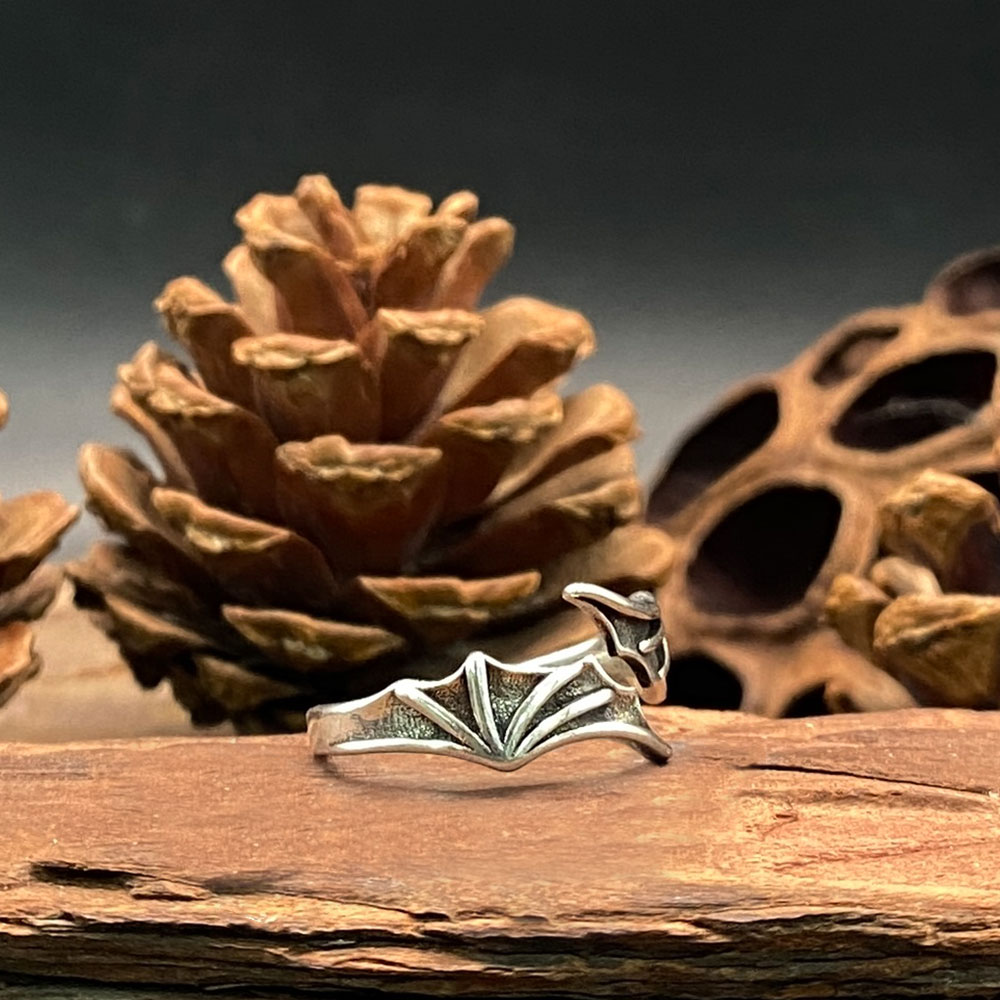 Gothic Bat Wing Ring with Skul - Gothic Skull Ring ulasan dan harga